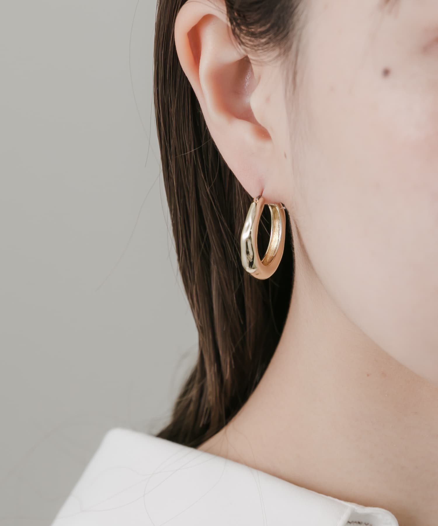 ニュアンスメタルサークルワンタッチピアス GLD -