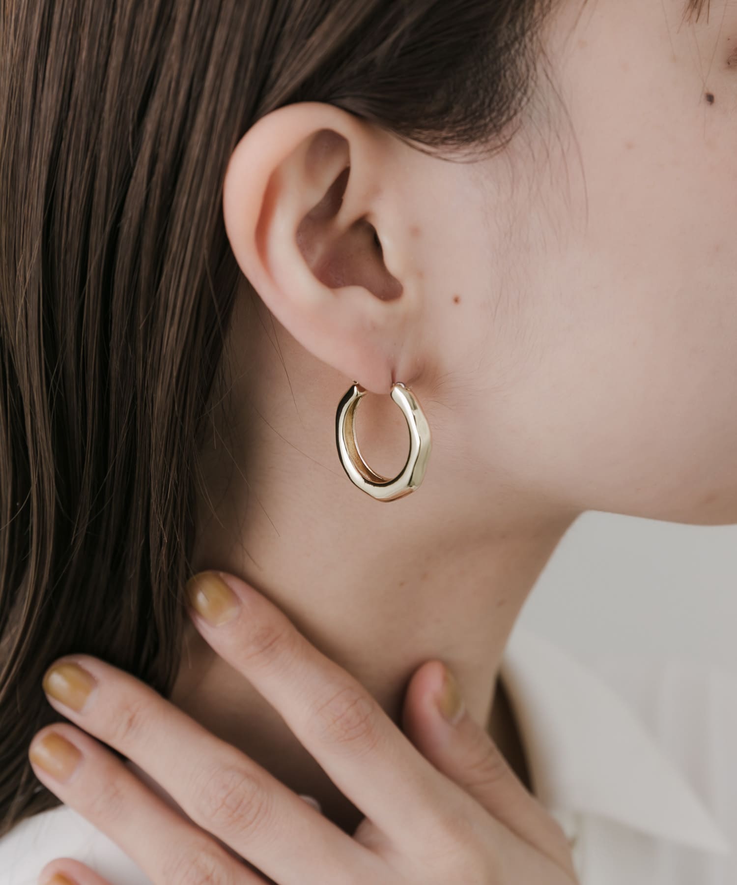 ニュアンスメタルサークルワンタッチピアス GLD -