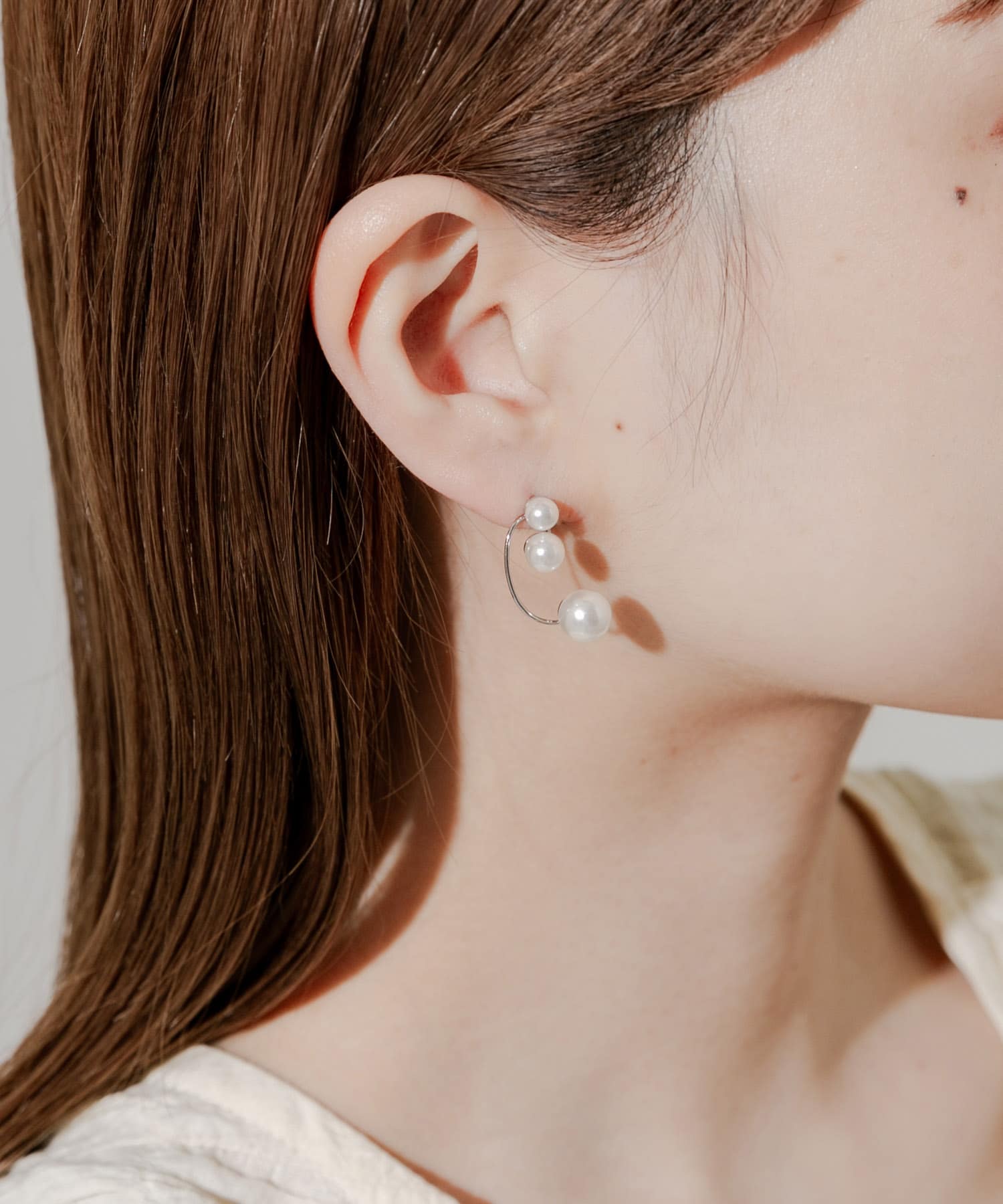 パールカーブラインピアス WHT/SLV -