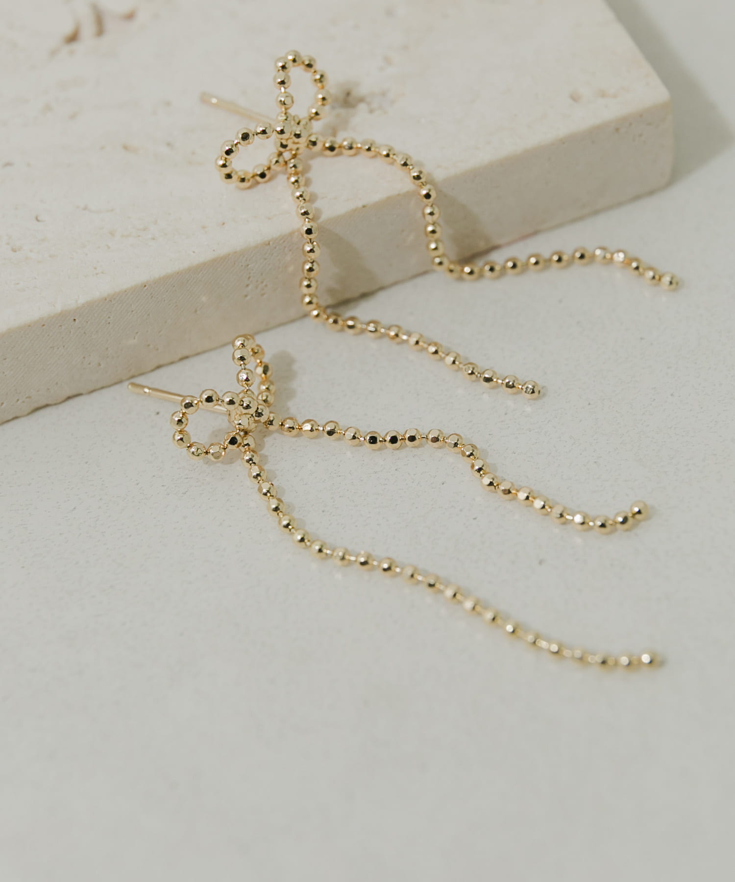チェーンリボンピアス GLD -