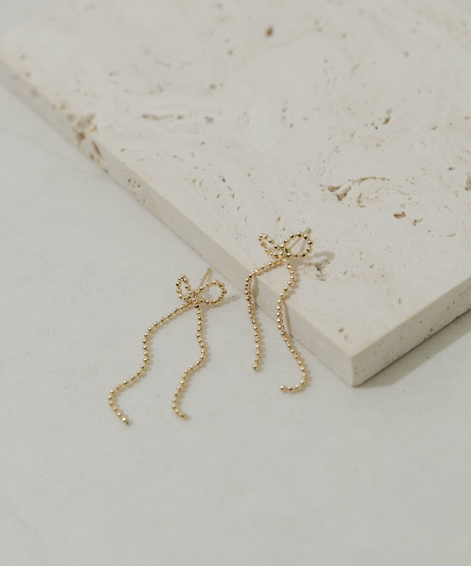チェーンリボンピアス GLD -