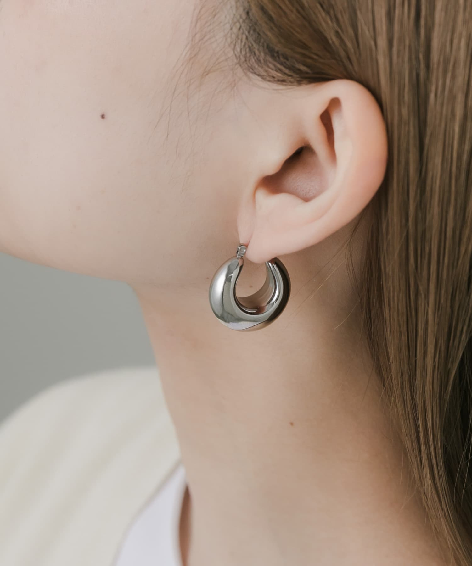 ステンレスプランプフープピアス SLV -