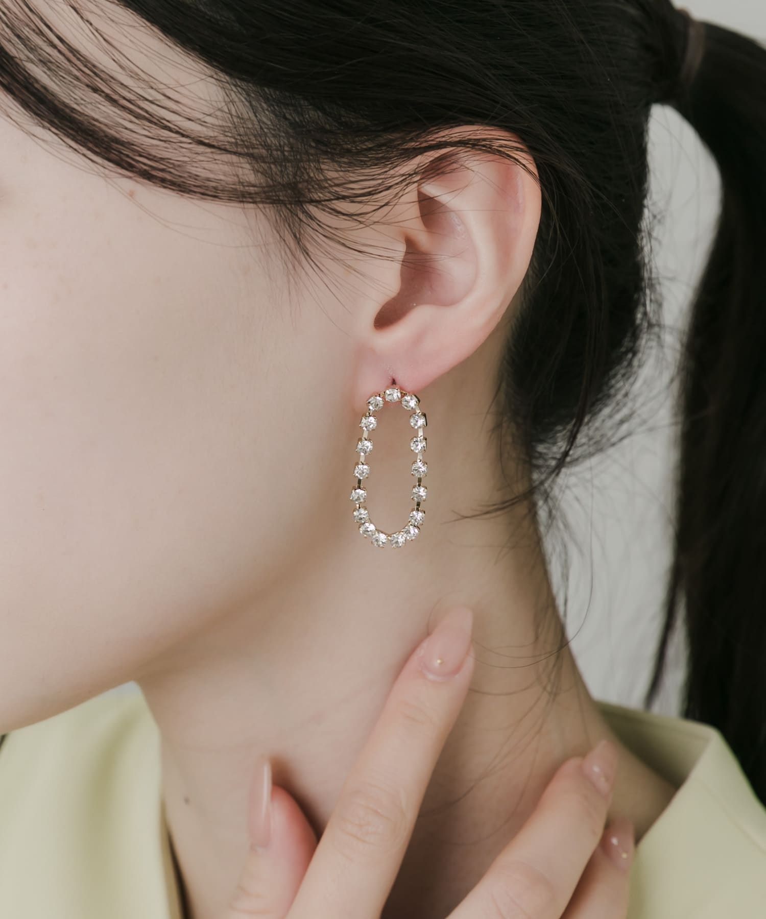ビジューサークルスウェイピアス GLD -