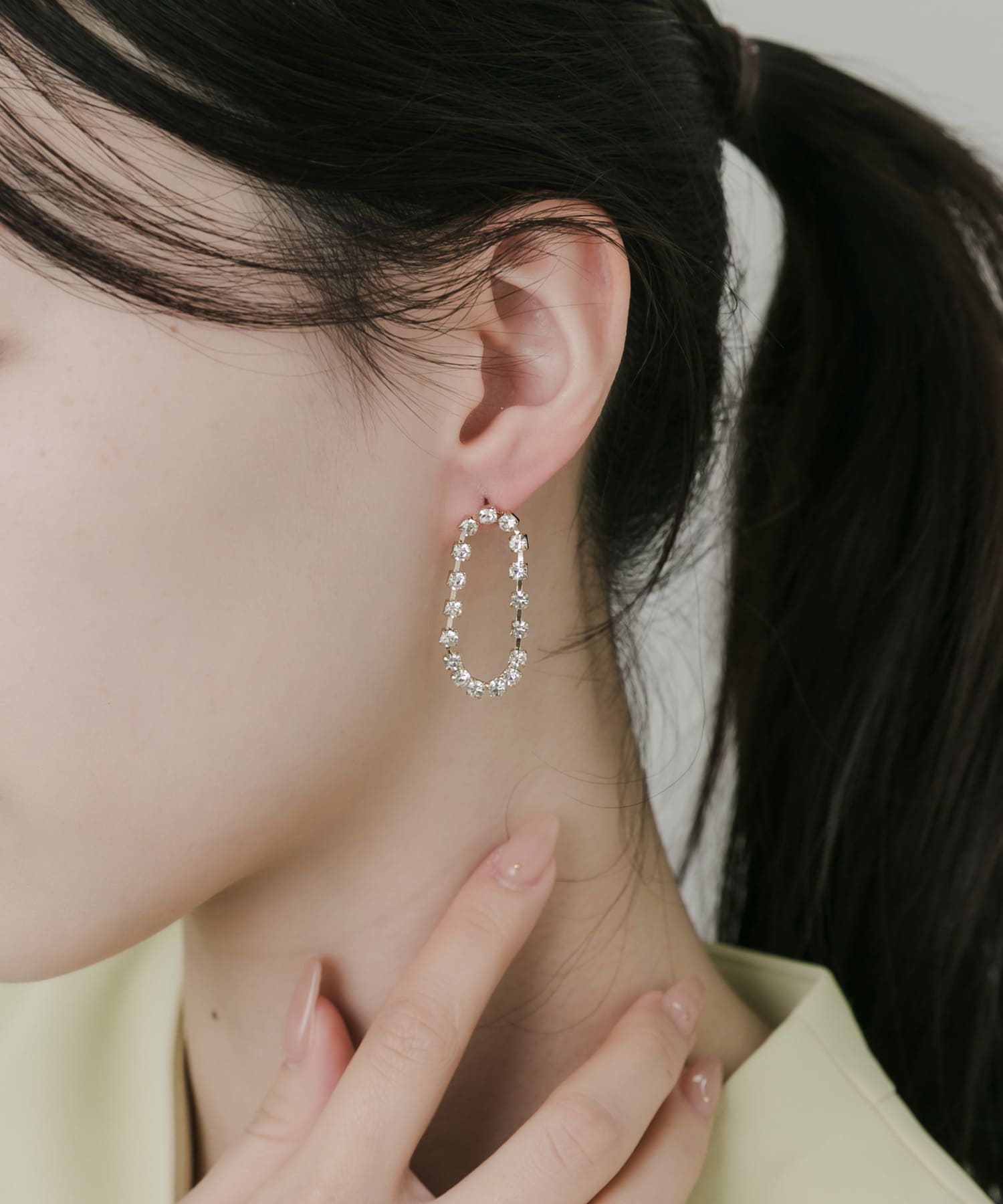 ビジューサークルスウェイピアス GLD -