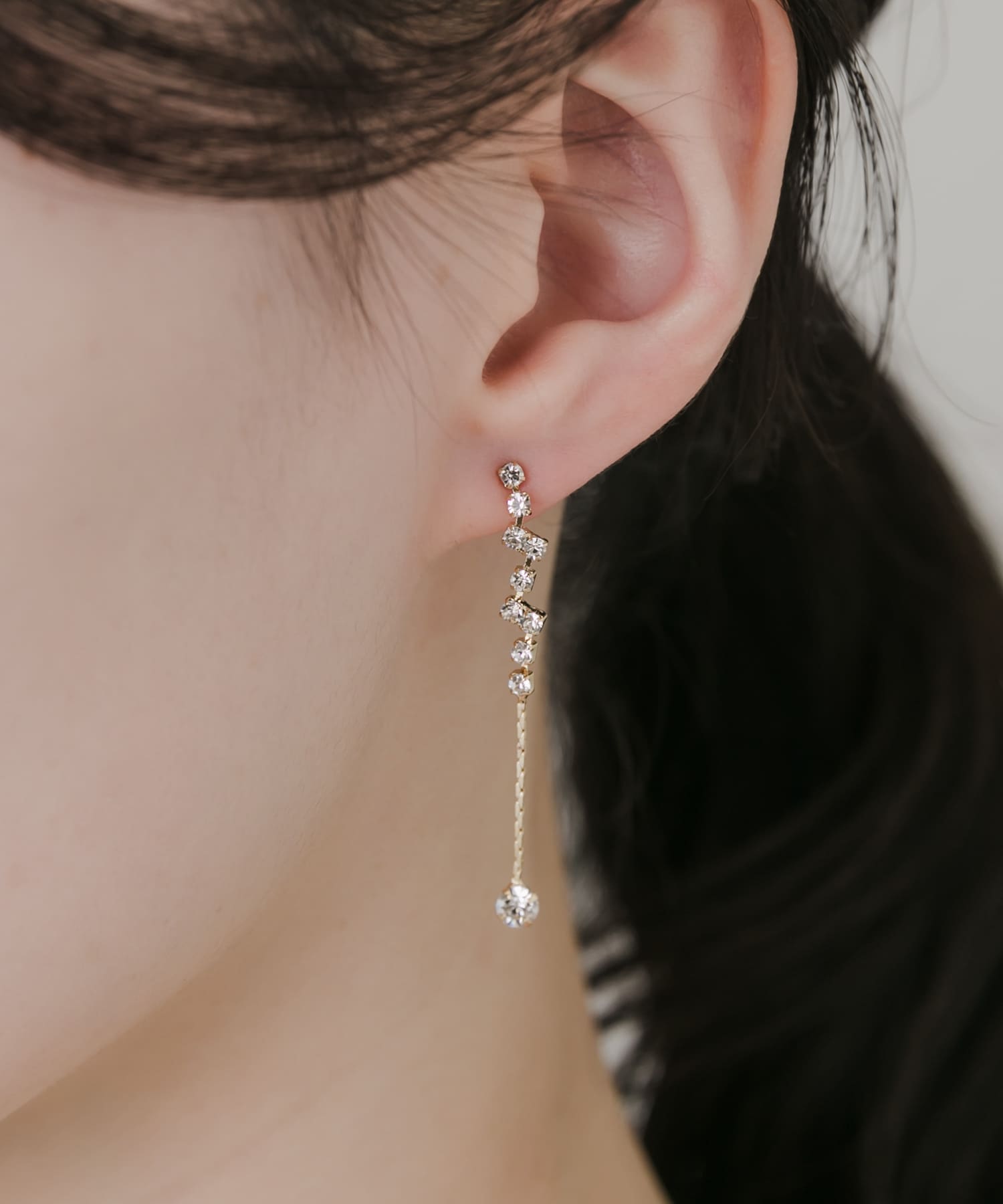 ビジュードロップピアス GLD -