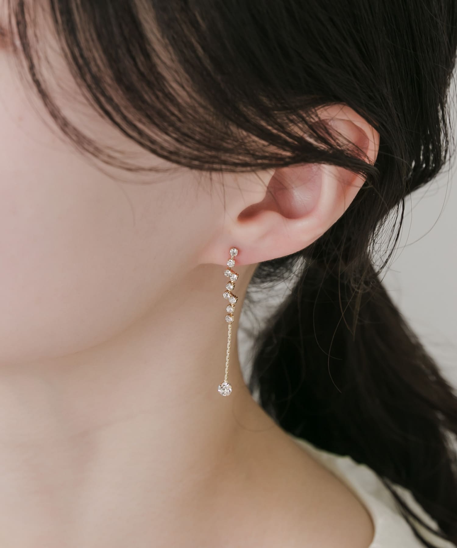 ビジュードロップピアス GLD -