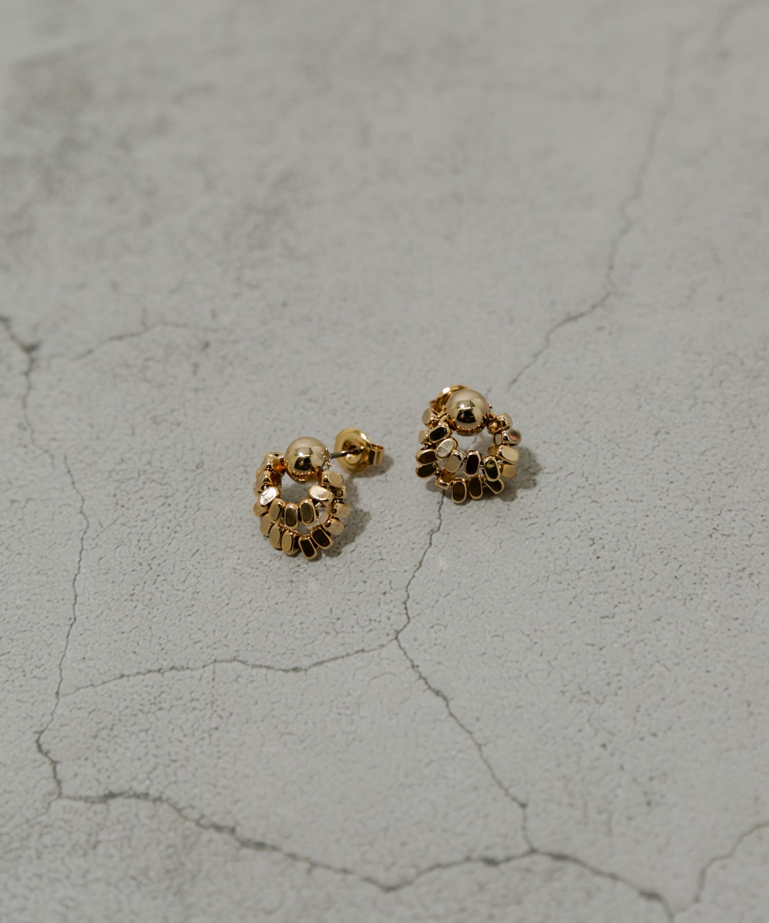 メタルダブルサークルピアス GLD -