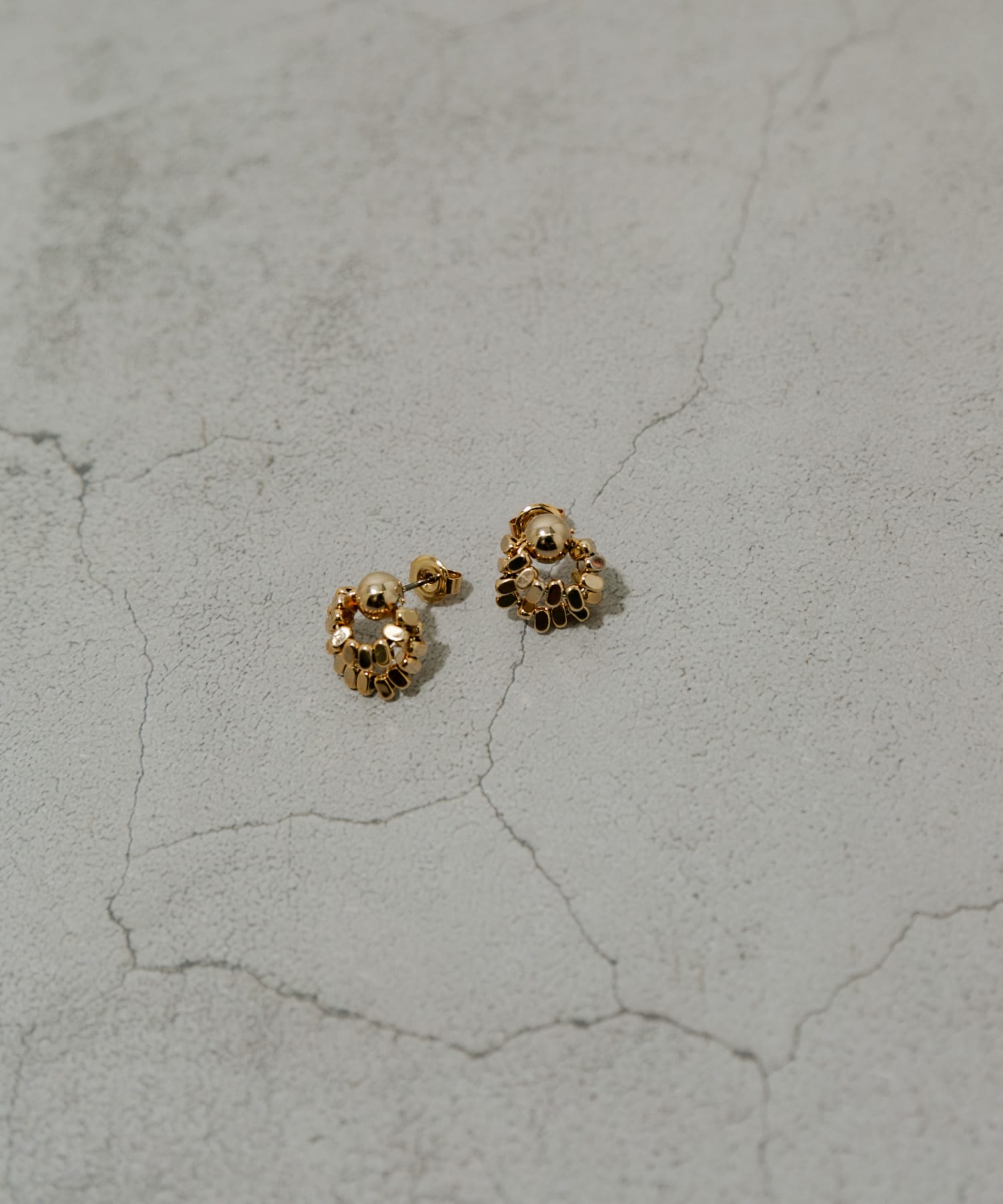 メタルダブルサークルピアス GLD -