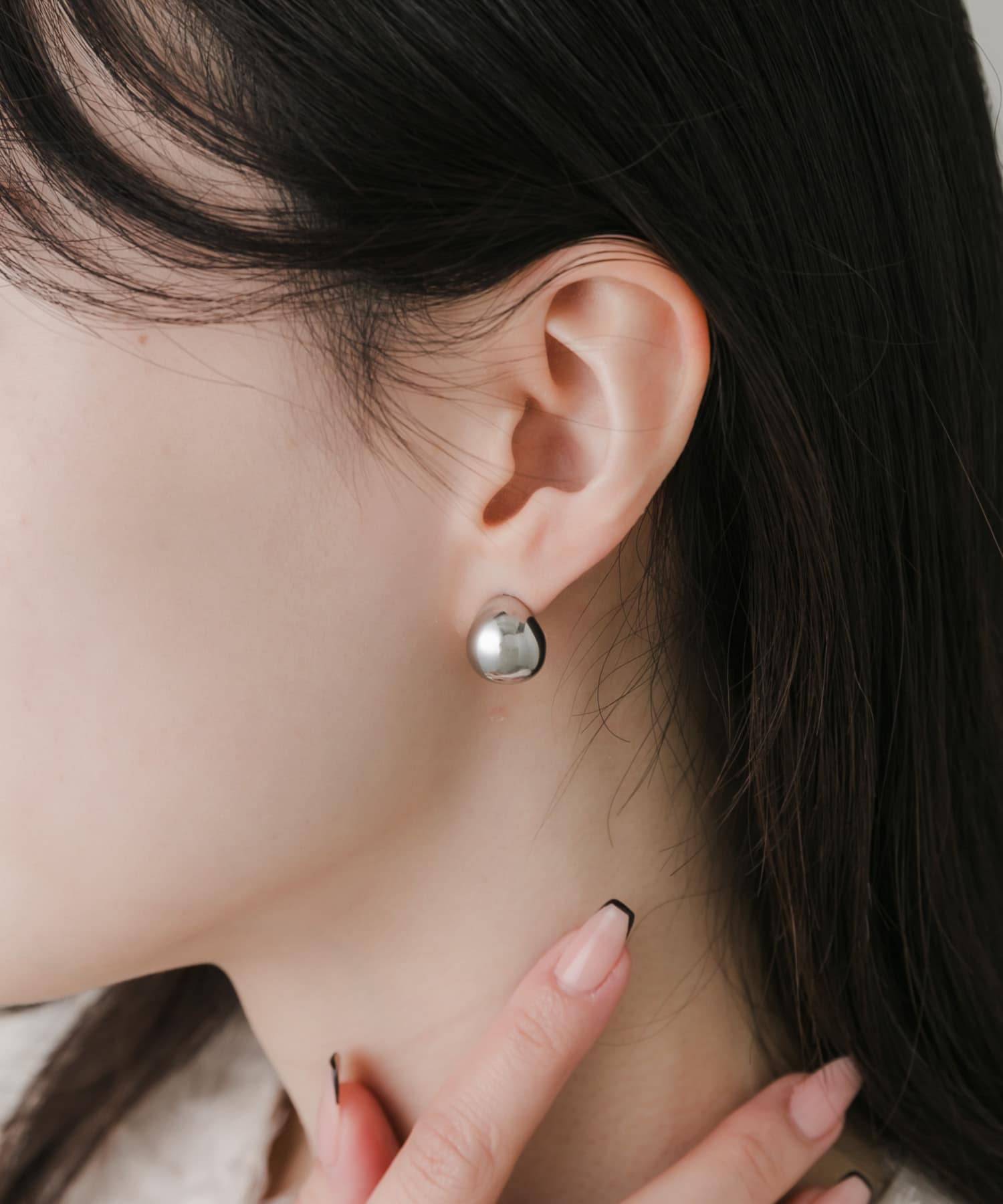 ステンレスプックリピアス SLV -