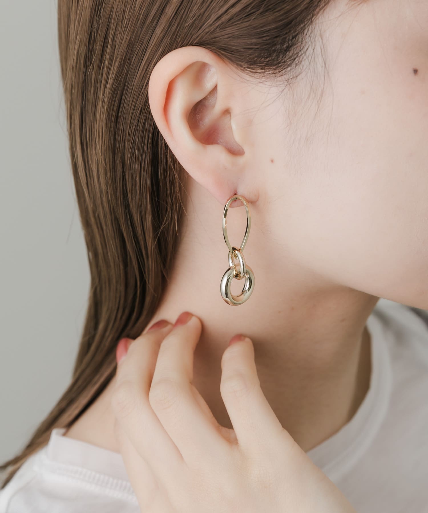 ニュアンスメタルデザインピアス GLD -