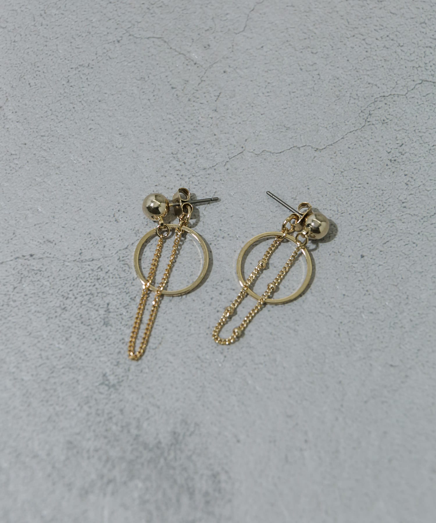チェーンサークルピアス GLD -