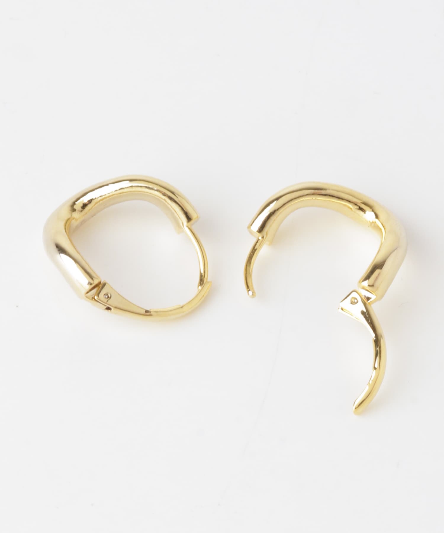 メタルニュアンスワンタッチピアス GLD -