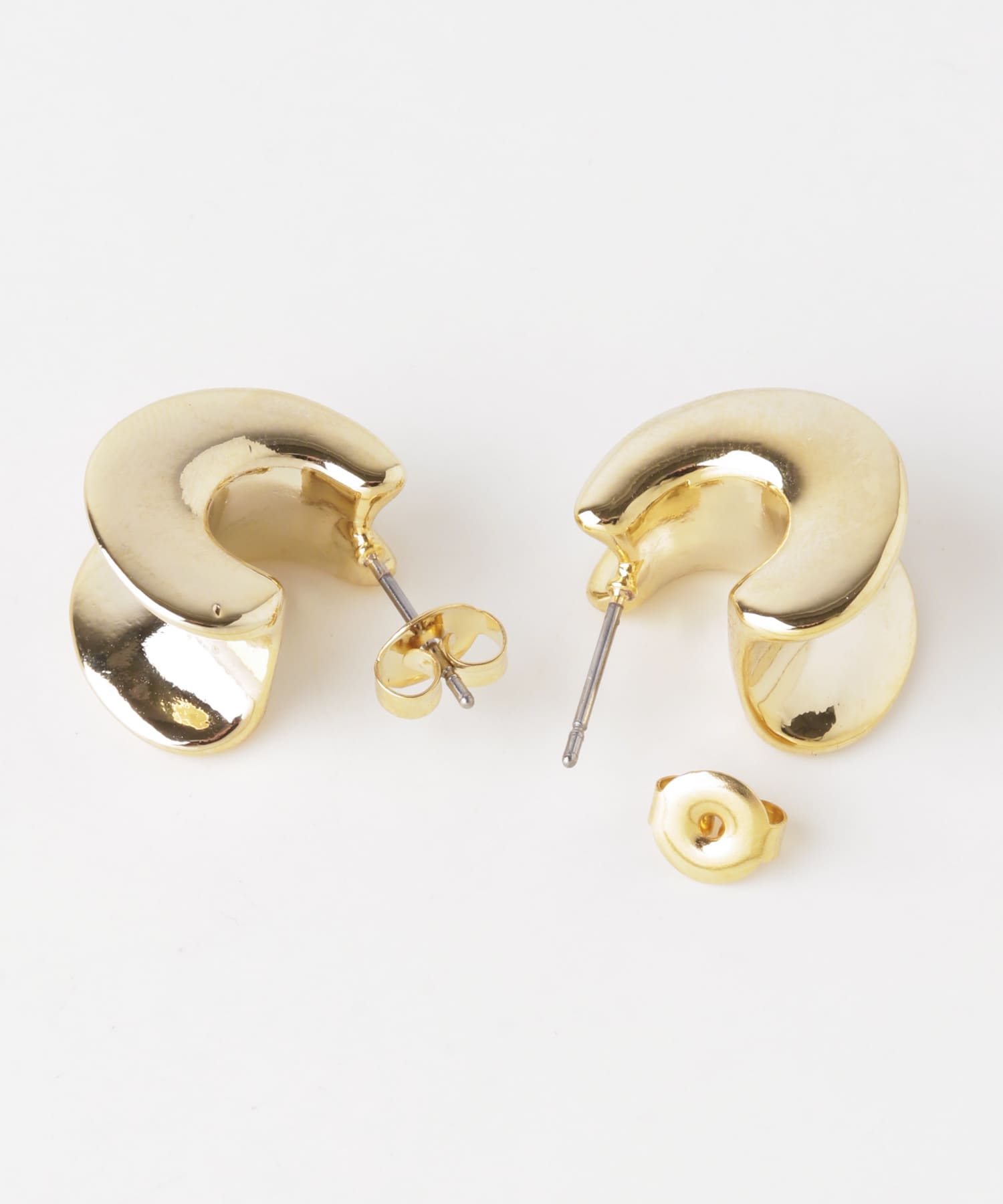 ニュアンスカーブワイドピアス GLD -