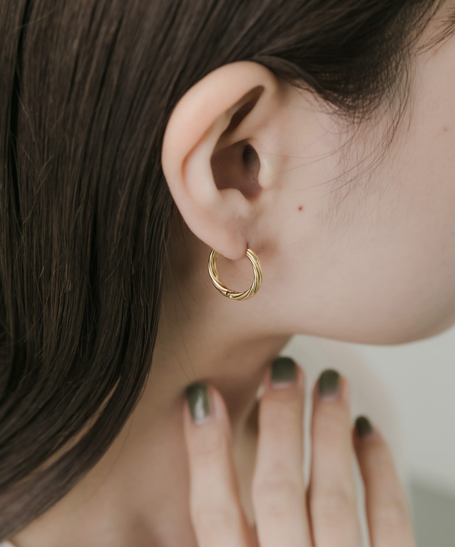 ステンレスツイストフープピアス GLD -