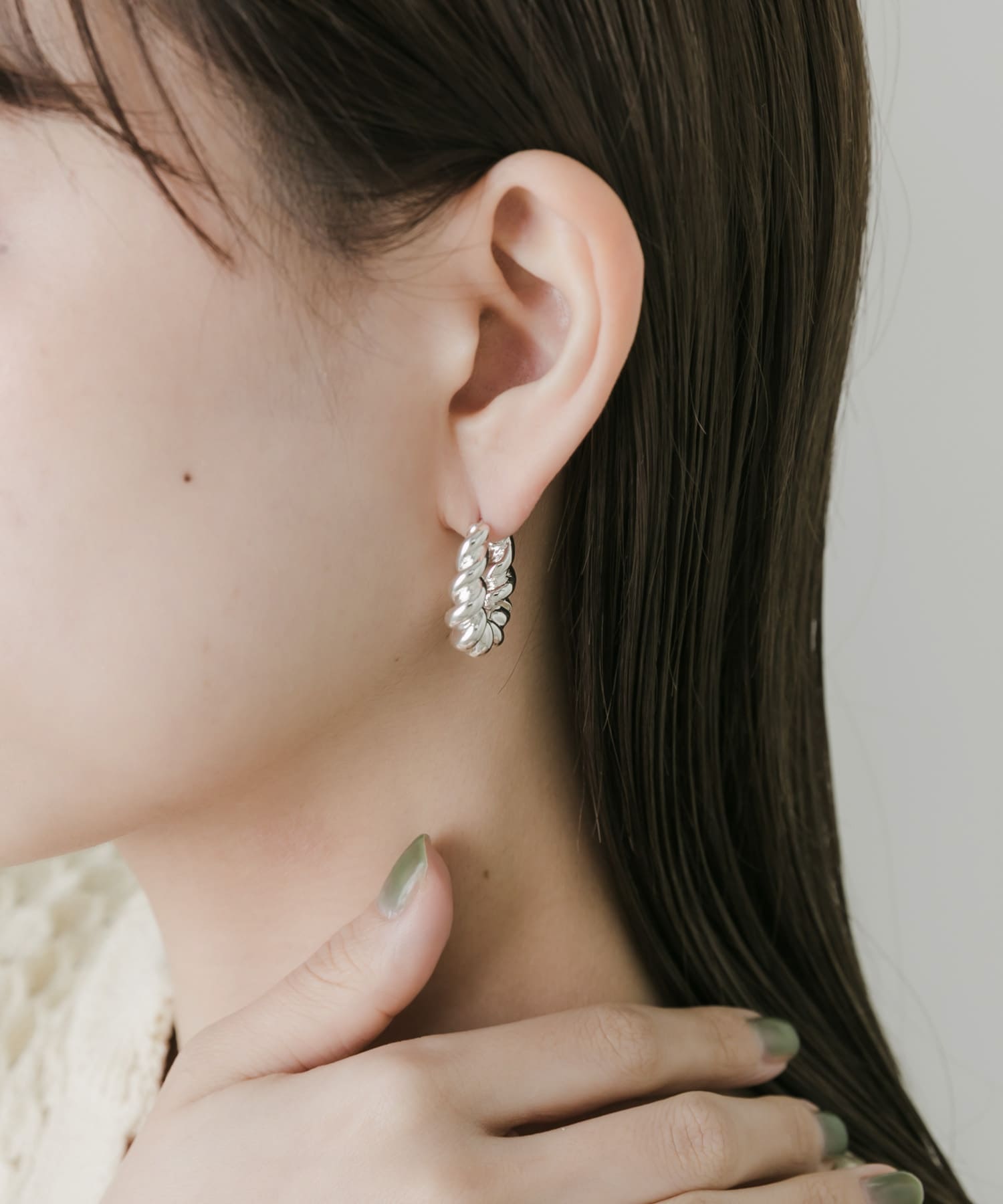 ツイストワンタッチピアス SLV -