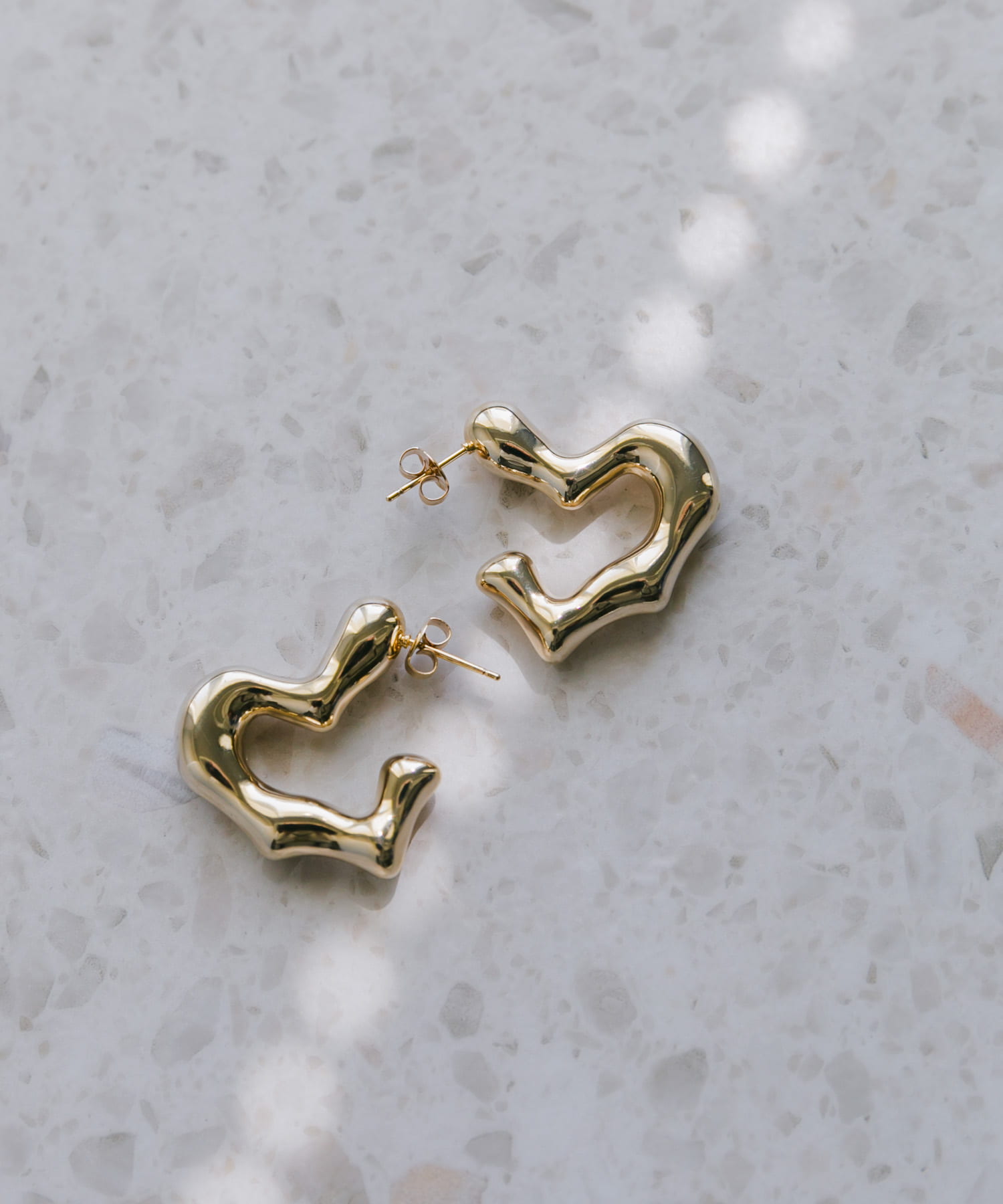 ニュアンスハートピアス GLD -