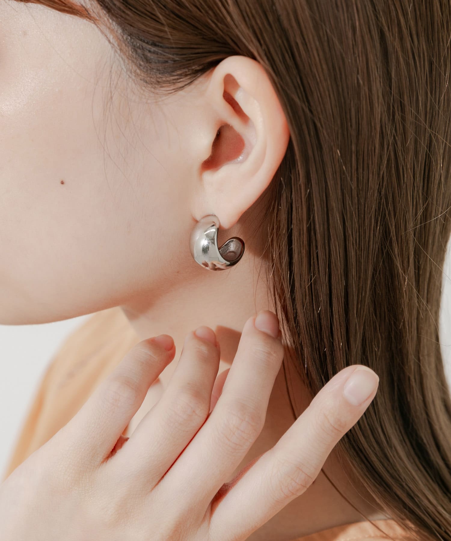 ステンレスプックリワイドピアス SLV -