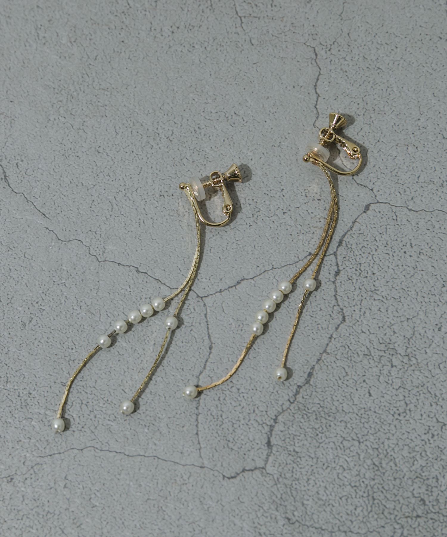 パールチェーンイヤリング