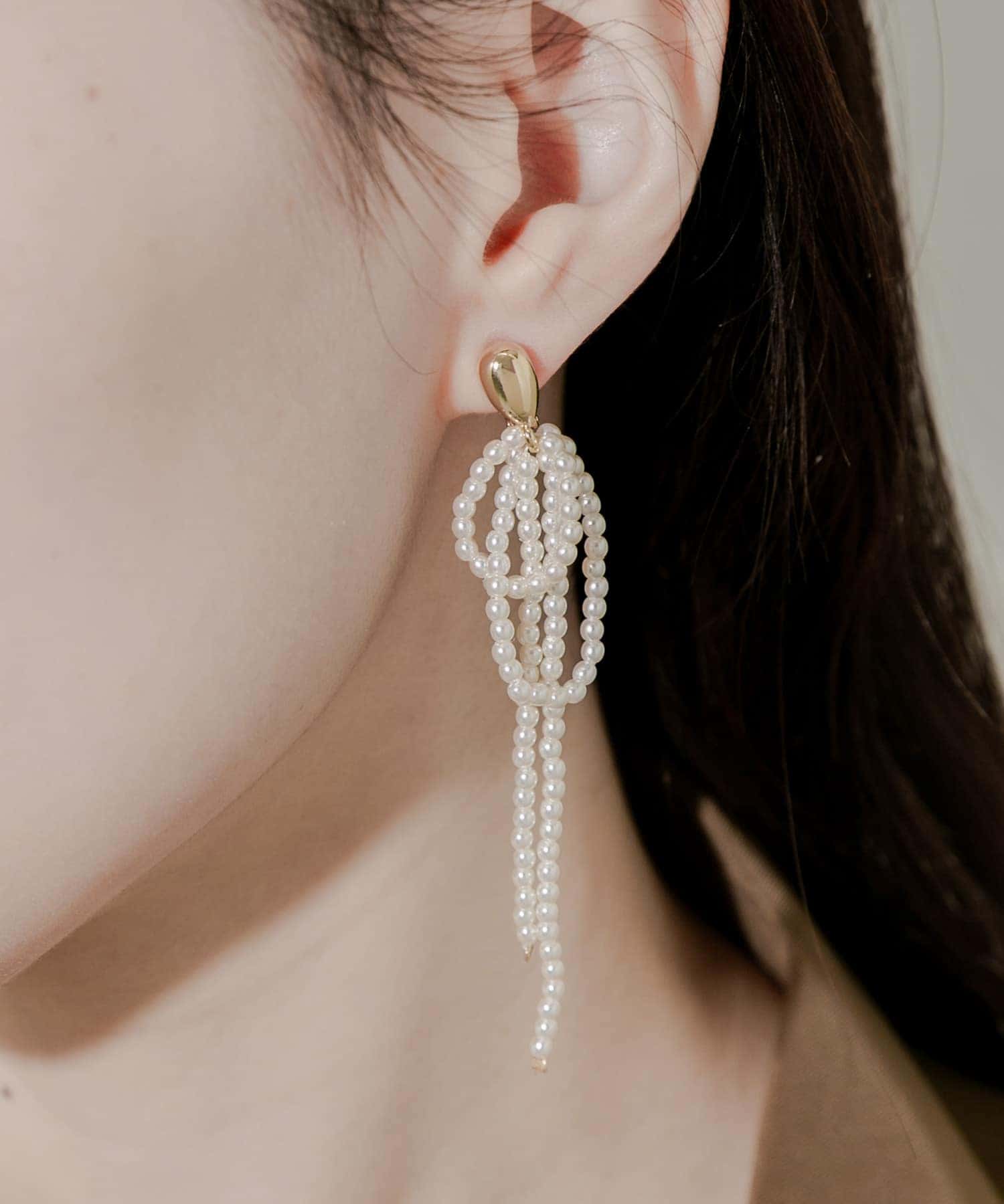 メタルパールループイヤリング IVO -