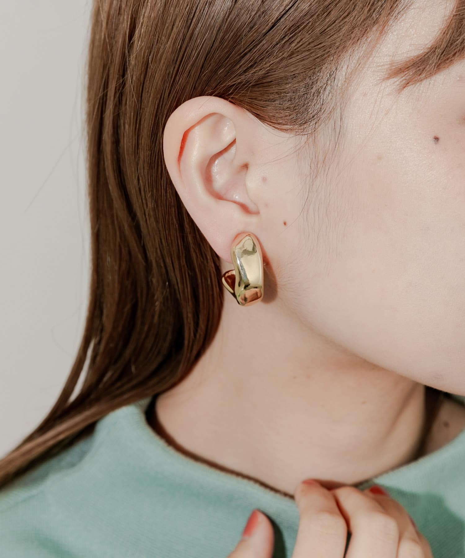 ニュアンスワイドフープイヤリング