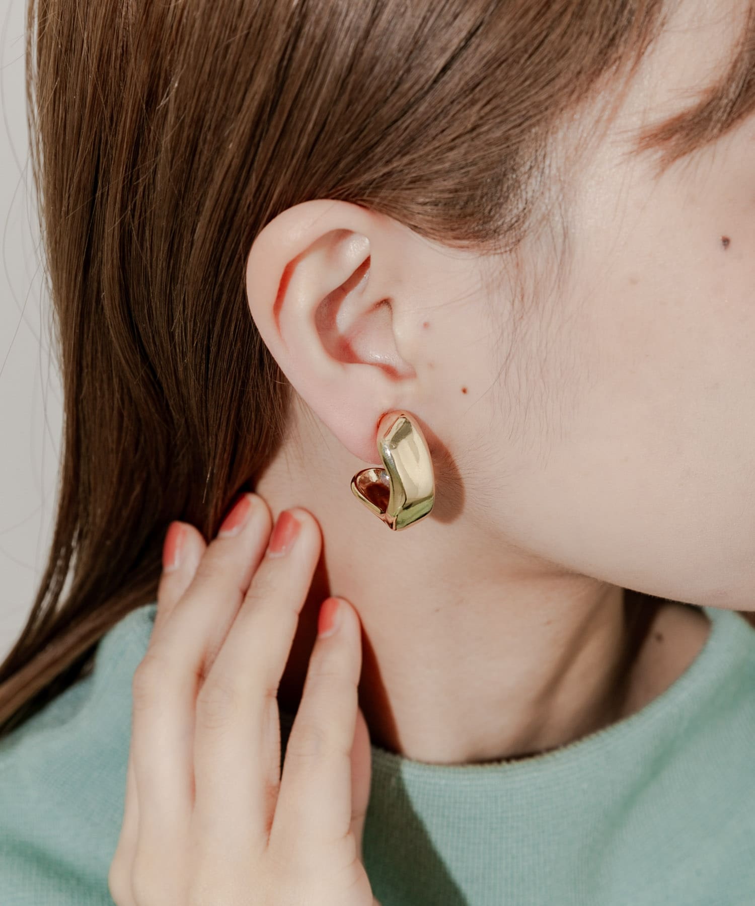 ニュアンスワイドフープイヤリング GLD -