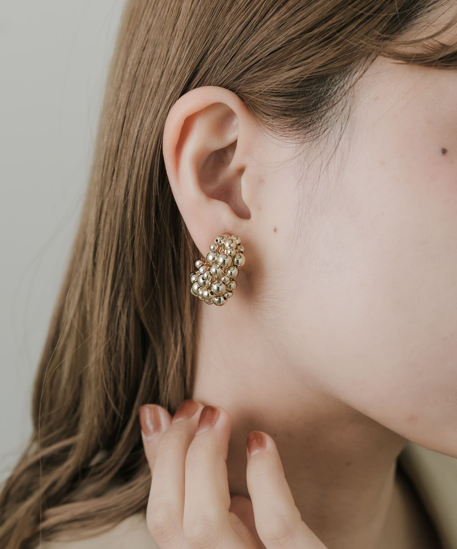 メタルビーズフープイヤリング(- GLD): アクセサリー｜URBAN