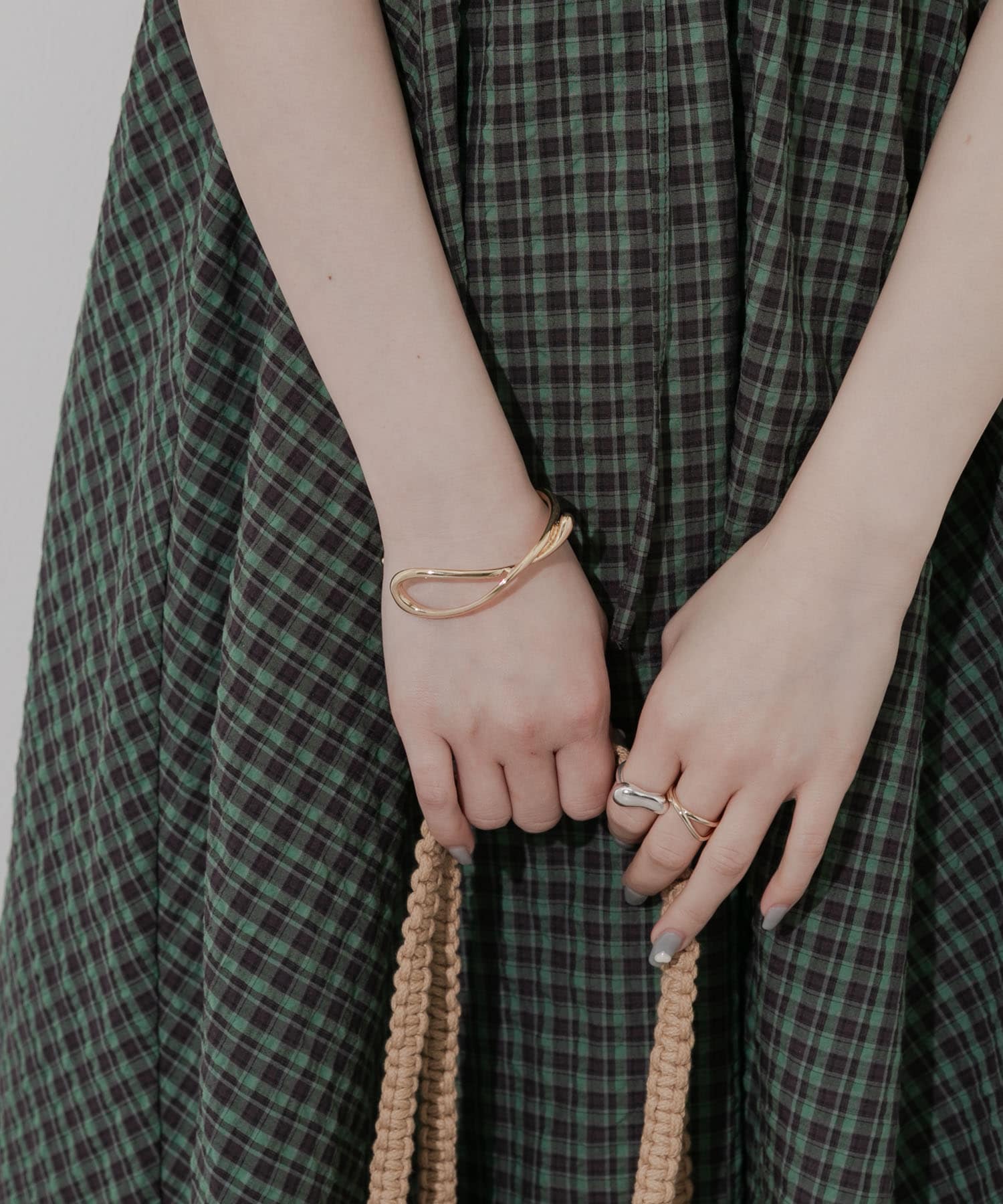 メタルニュアンスバングル GLD -