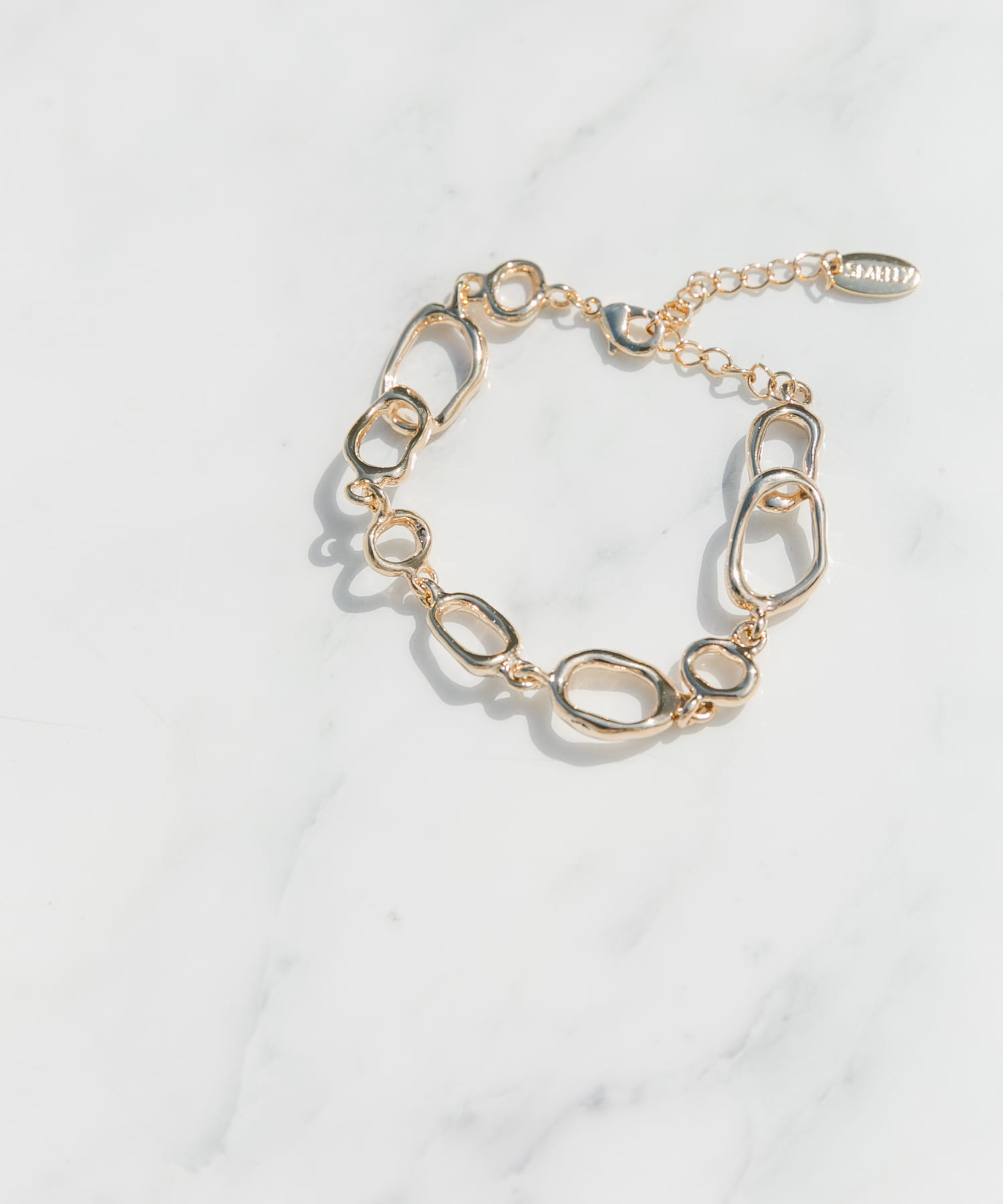 ニュアンスオーバルチェーンブレスレット GLD -