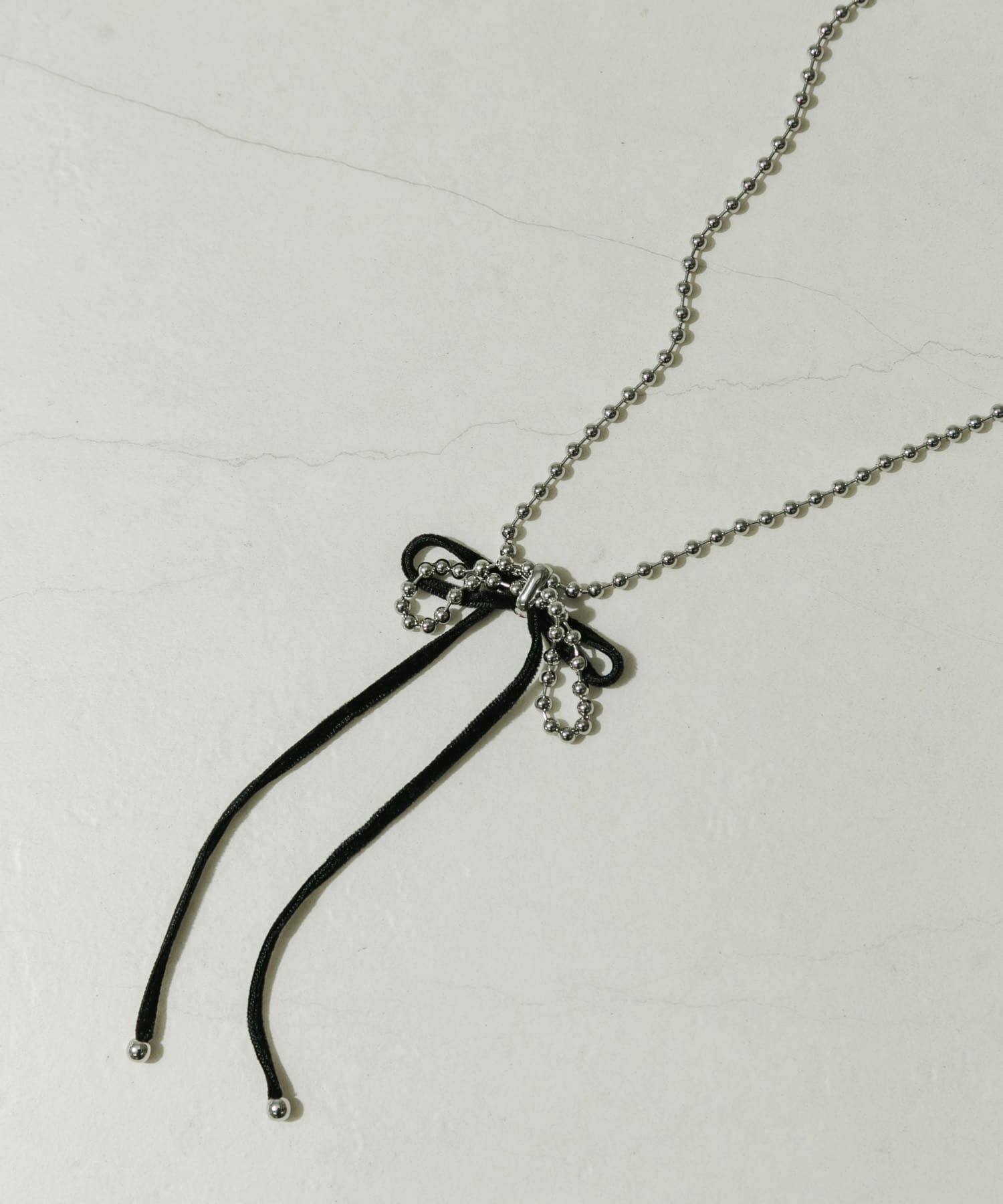 トップリボンボールチェーンネックレス