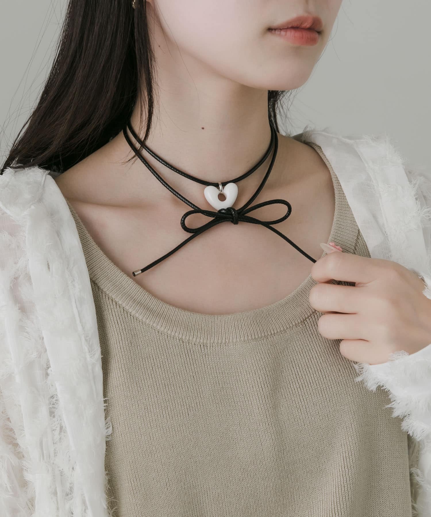 ハートワントップロングコードチョーカー WHT/BLK -