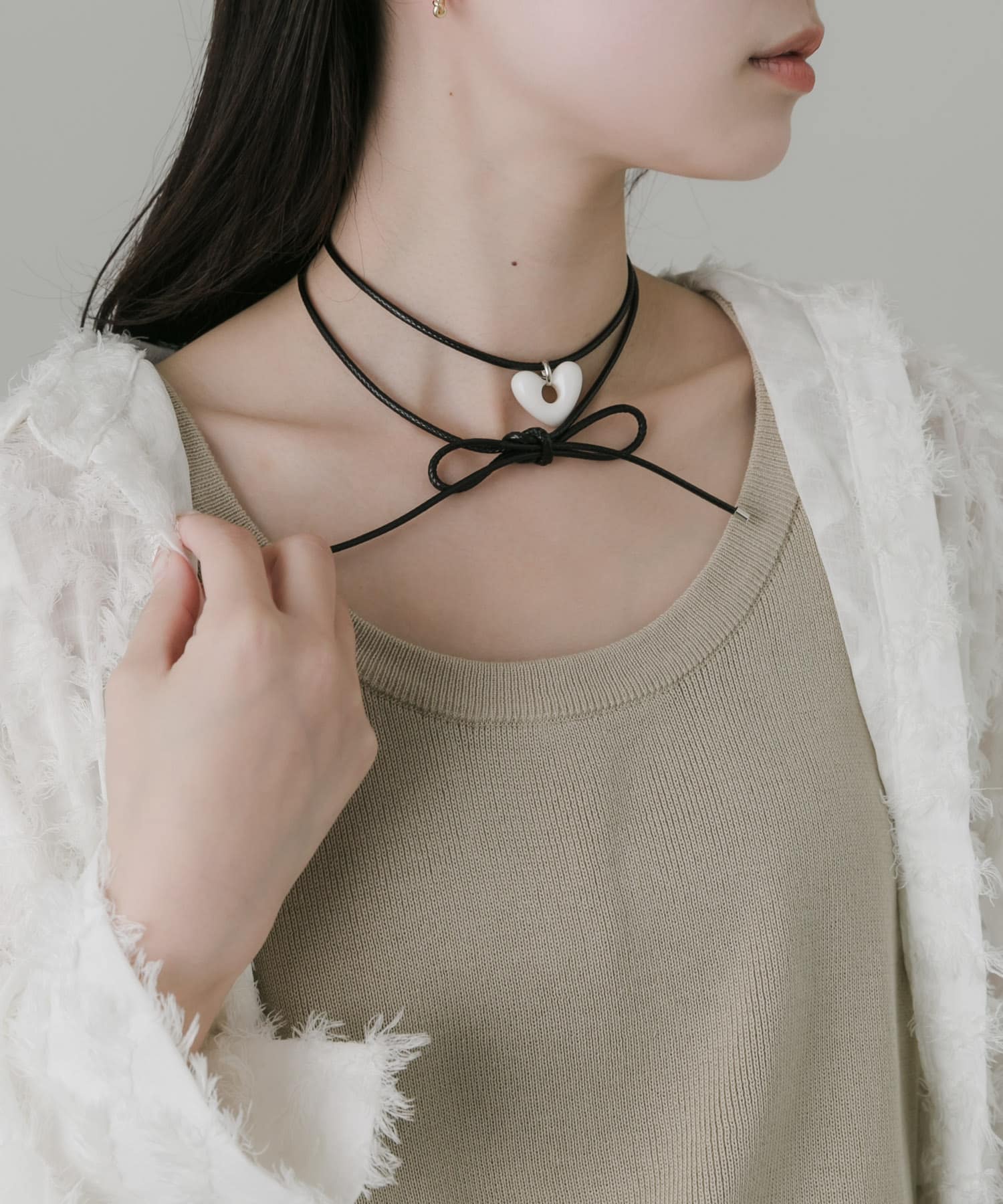 ハートワントップロングコードチョーカー WHT/BLK -
