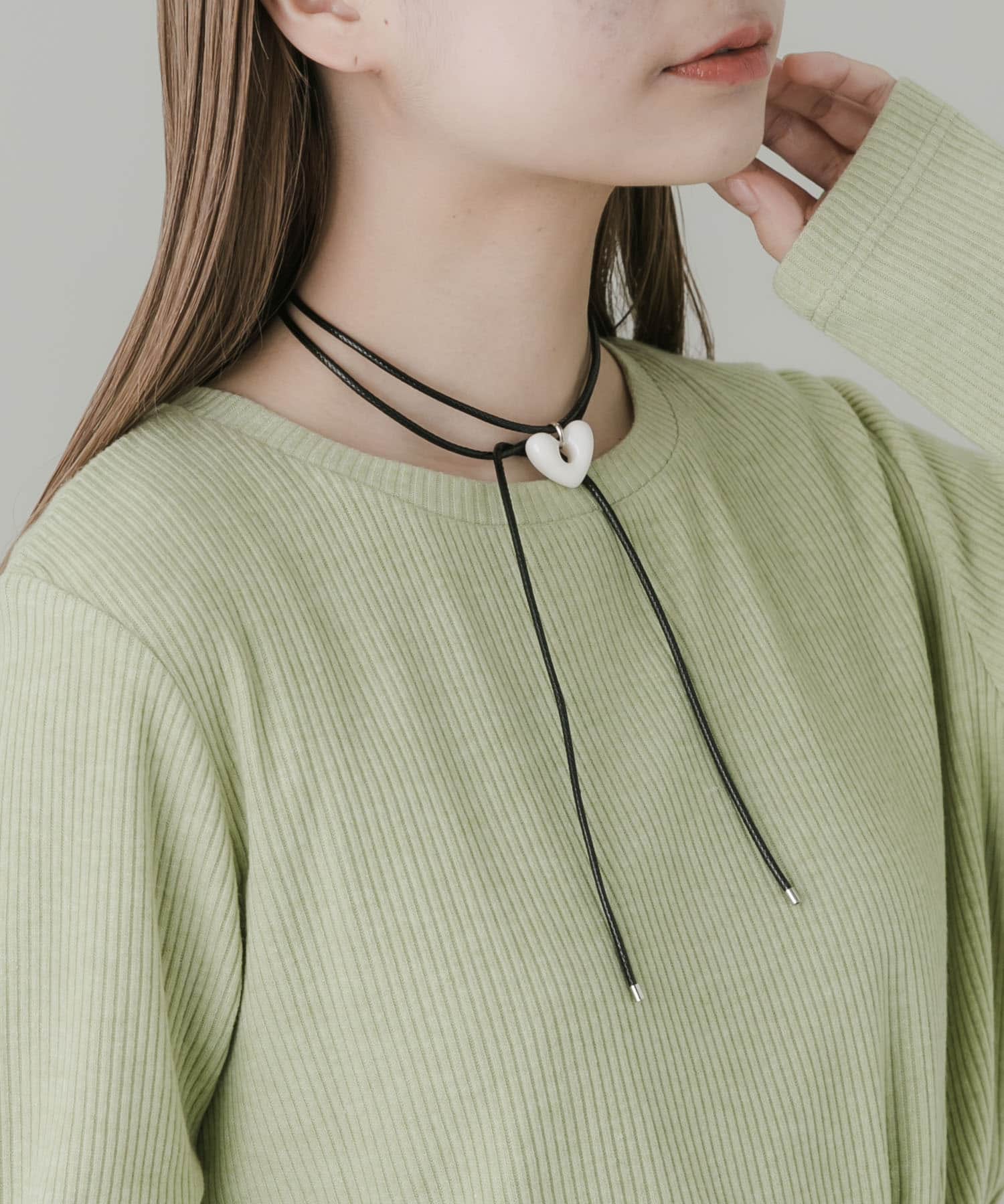 ハートワントップロングコードチョーカー WHT/BLK -