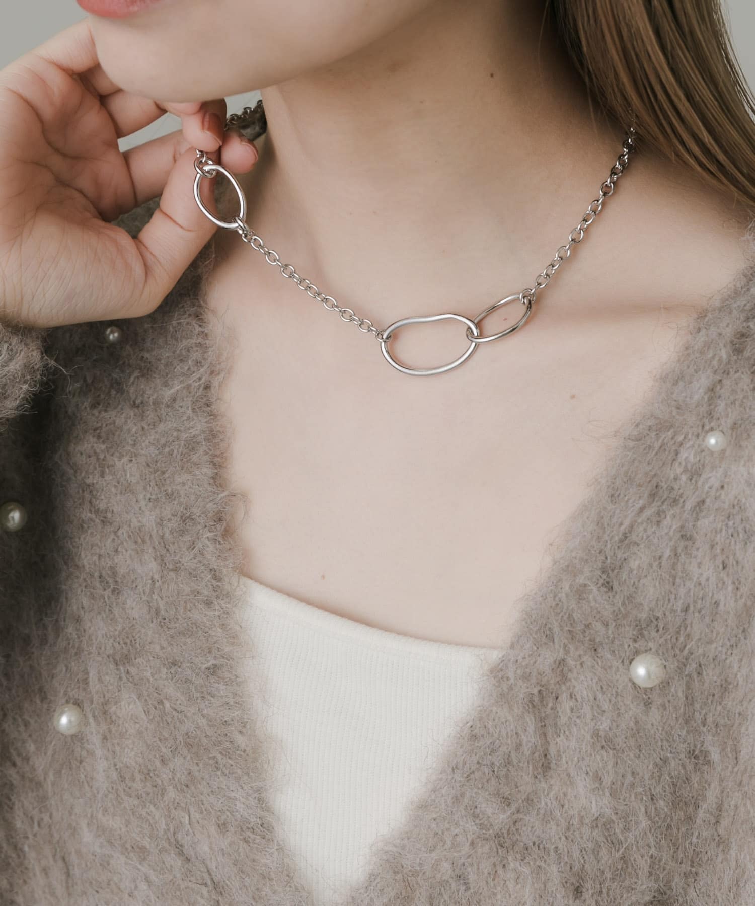 ニュアンスオーバルチェーンマンテルネックレス SLV -