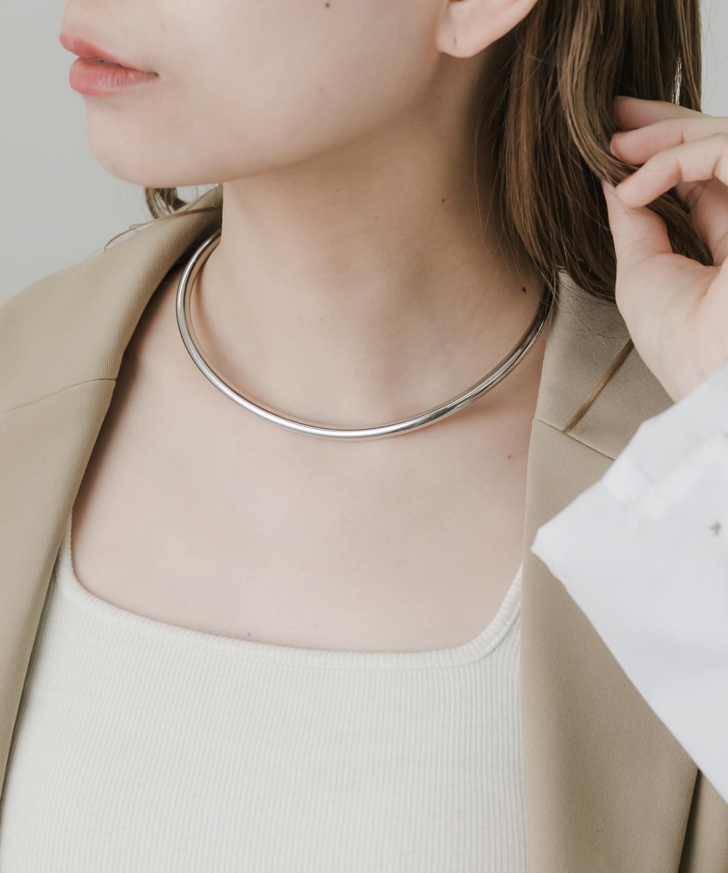 ラウンドフォルムネックカフ SLV -