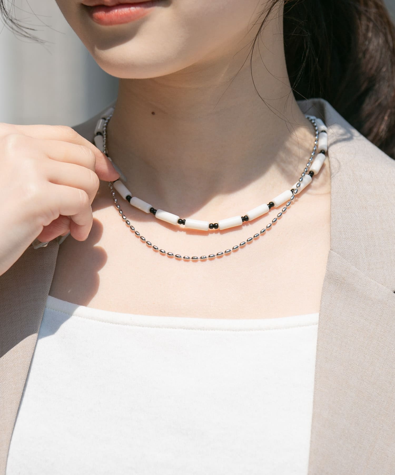 ビーズメタルボールレイヤードネックレス