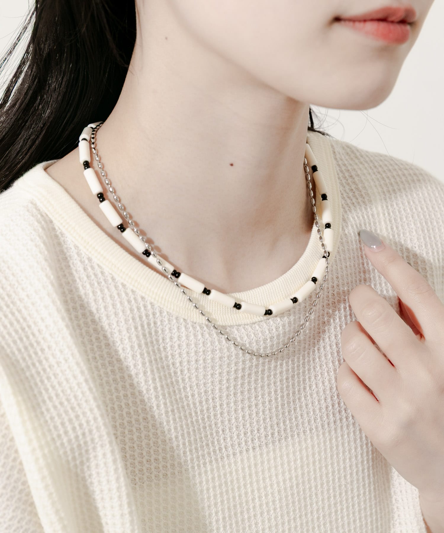 ビーズメタルボールレイヤードネックレス WHT/BLK -