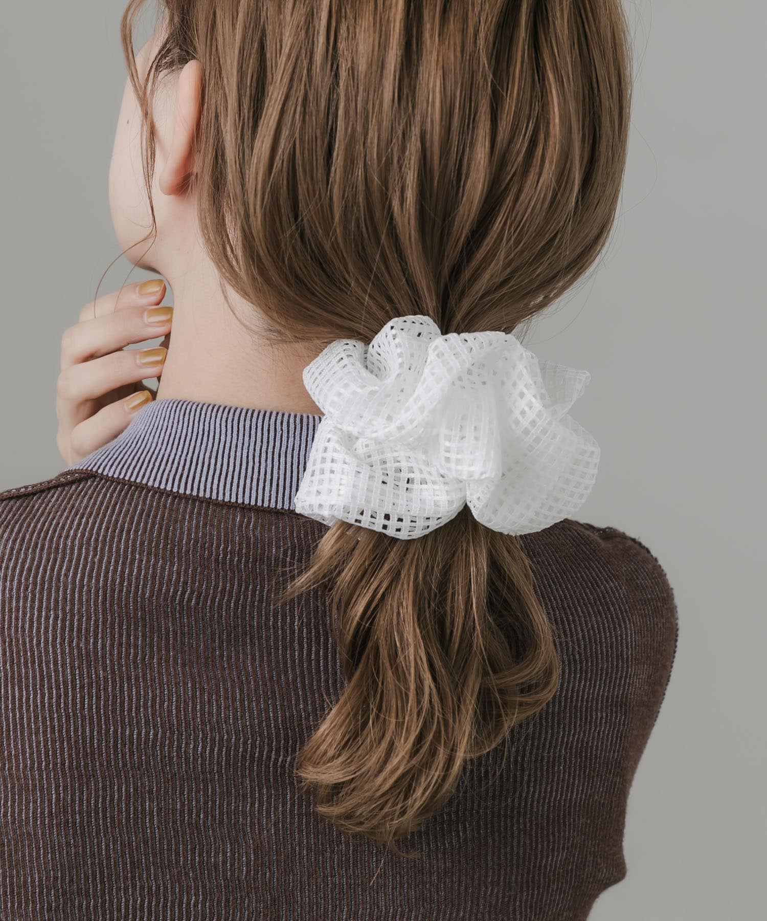メッシュボリュームシュシュ WHT -