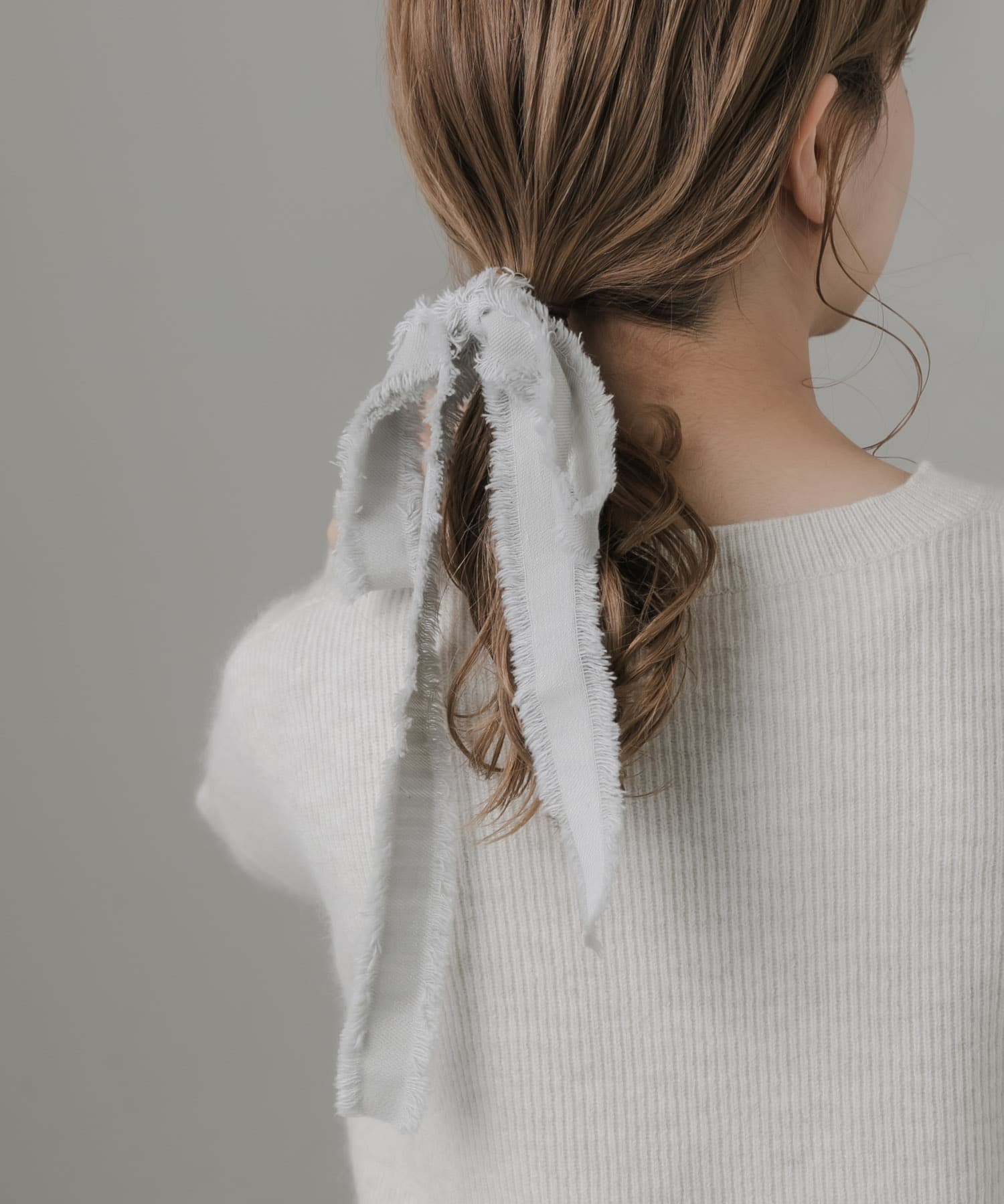 フリンジリボンボリュームヘアカフ GRY -