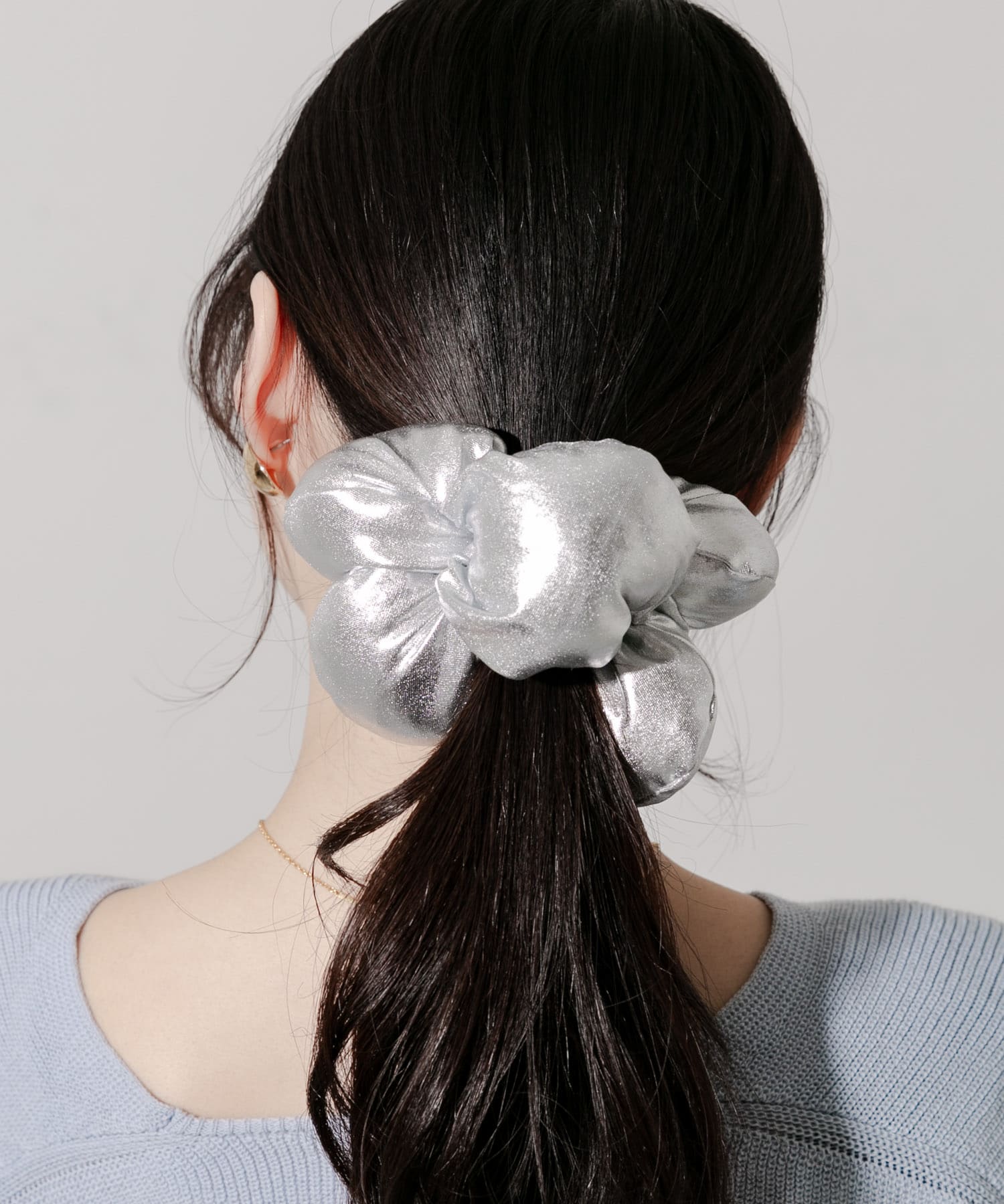 ボリュームフラワーシュシュ