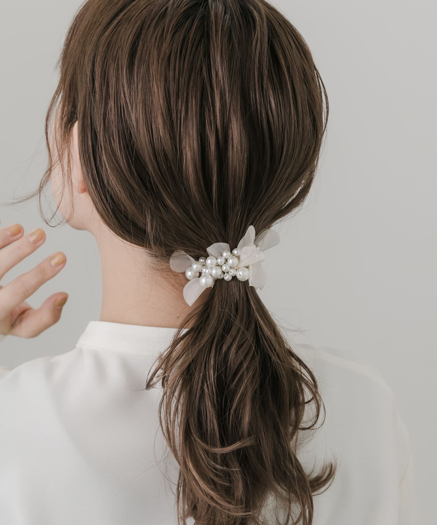 ランダムパールリボンヘアゴム BEG -