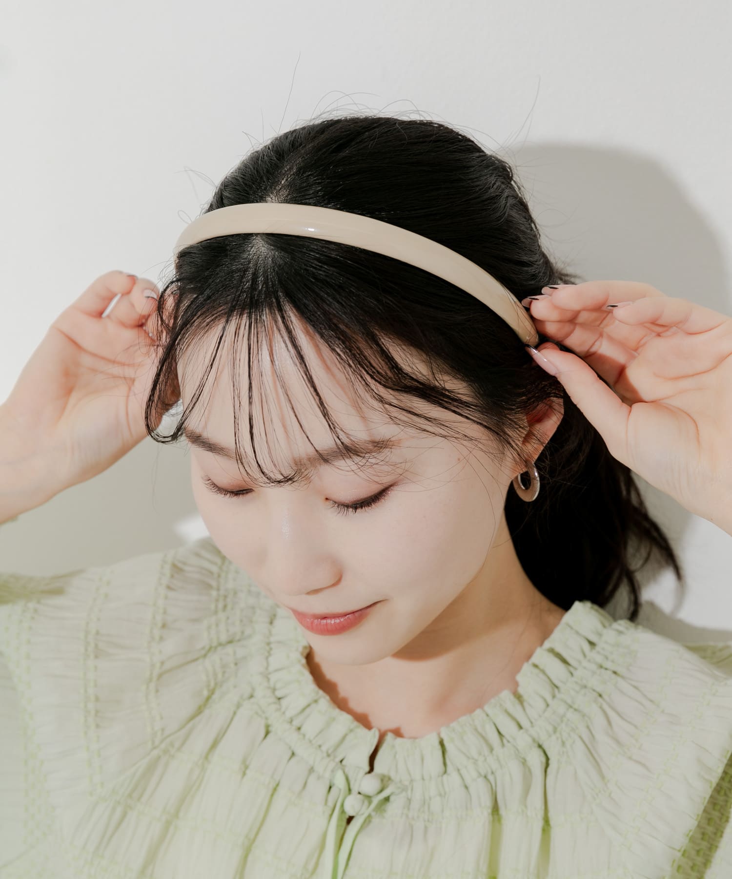 エナメルカチューシャ BEG -