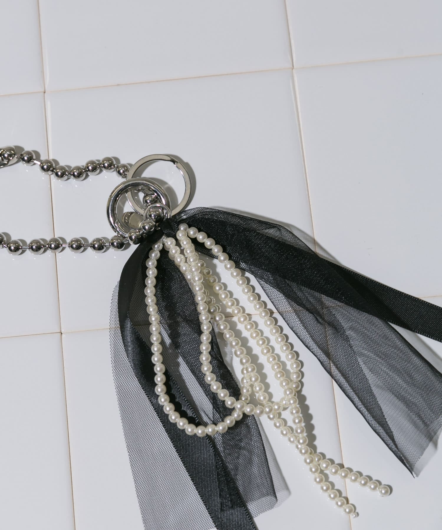 チュールリボンパールキーチェーン BLK -