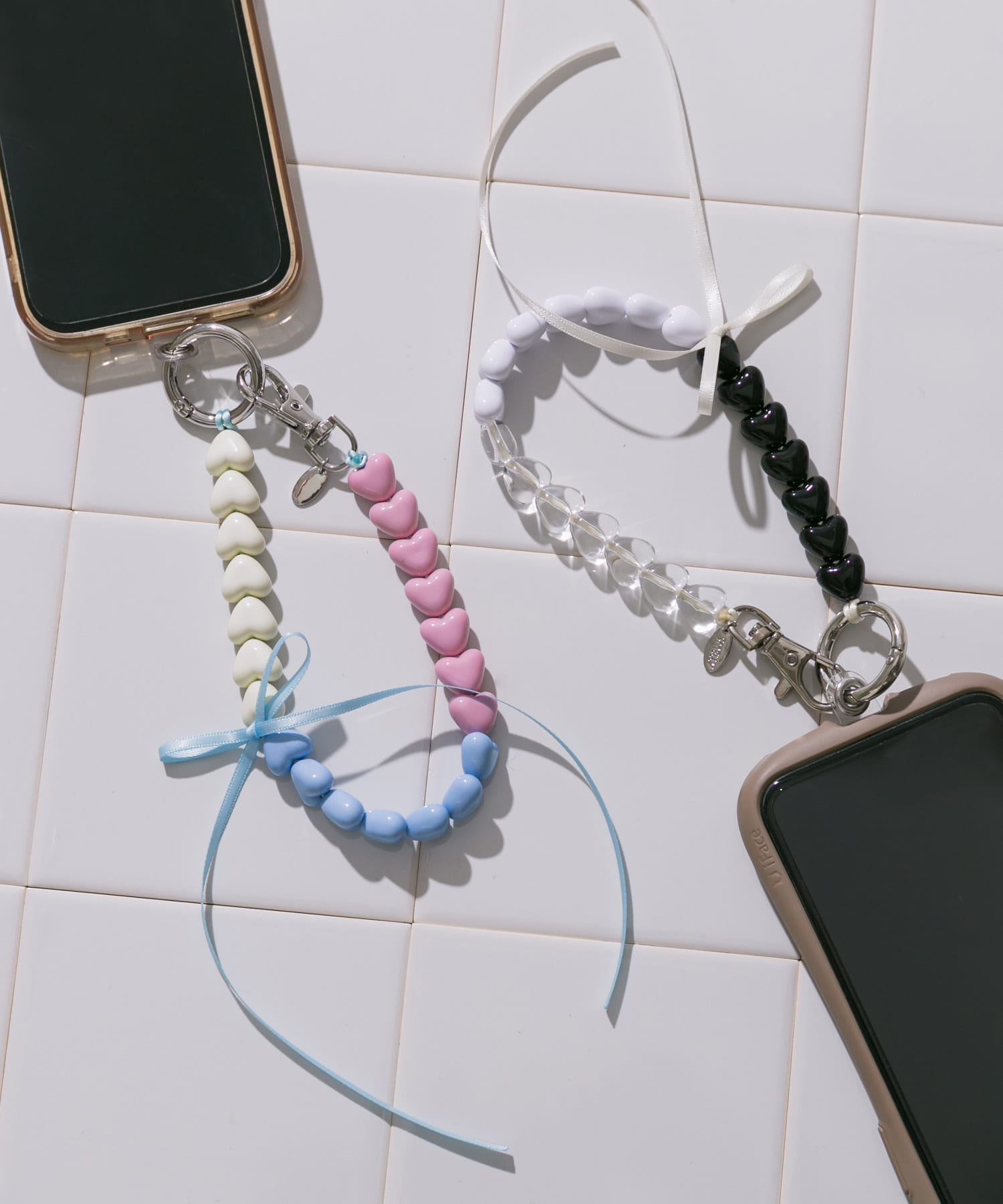 カラフルミニハートリボンキーチェーン WHT/BLK -