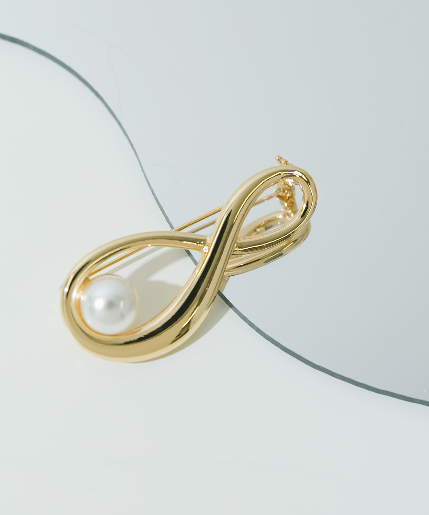 パールツイストブローチ GLD -