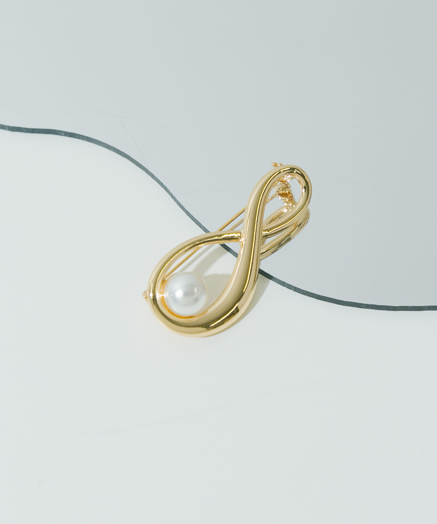 パールツイストブローチ GLD -