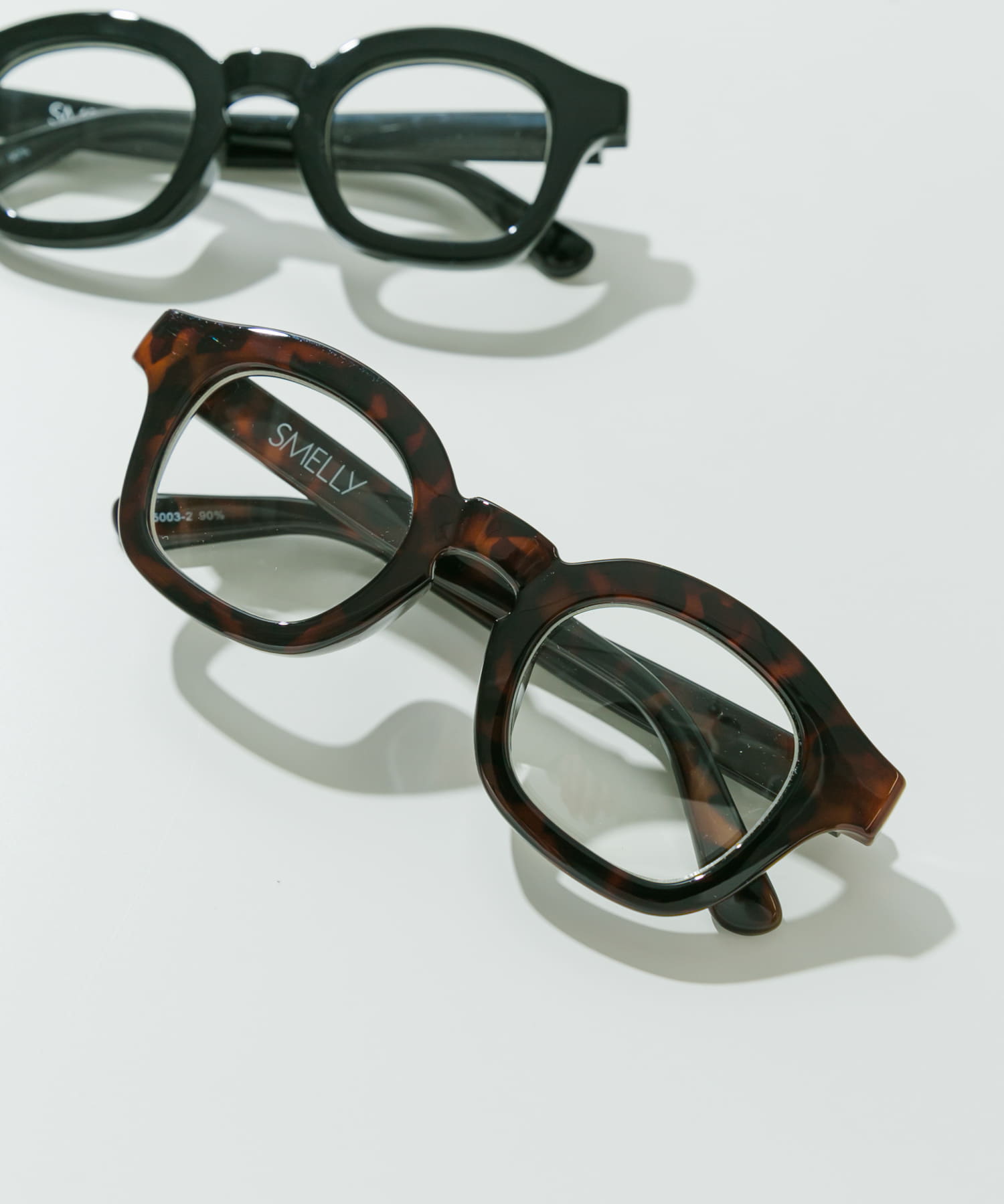 ワイドフレームダテメガネ DEMI -