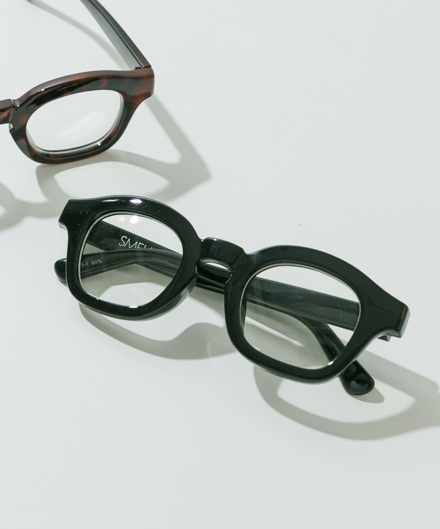 ワイドフレームダテメガネ