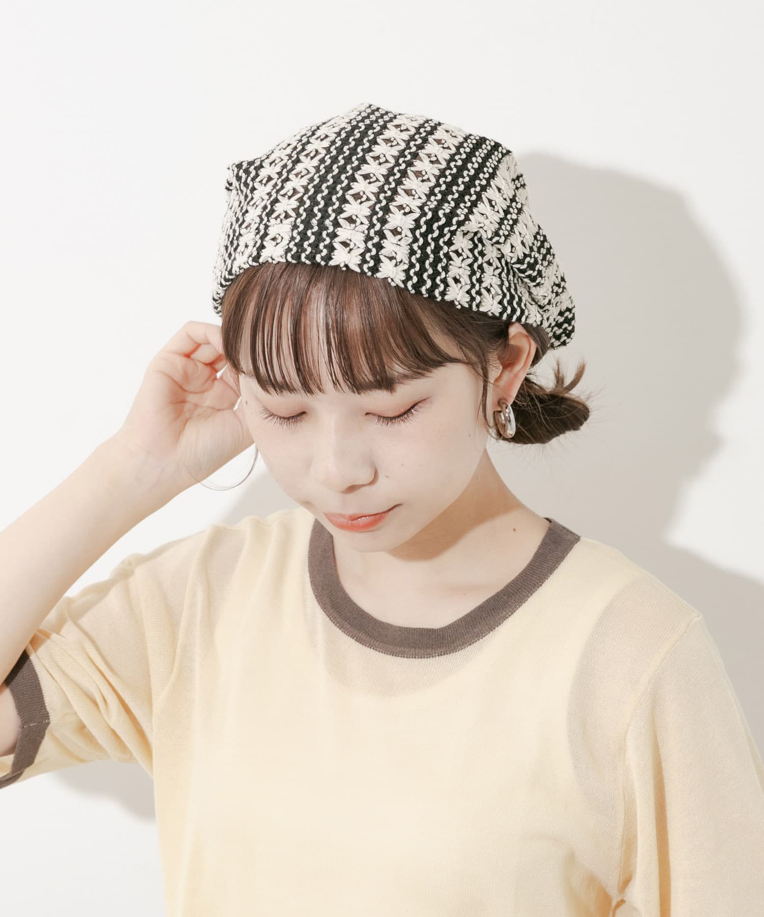 クロシェレースビーニー IVO/BLK -