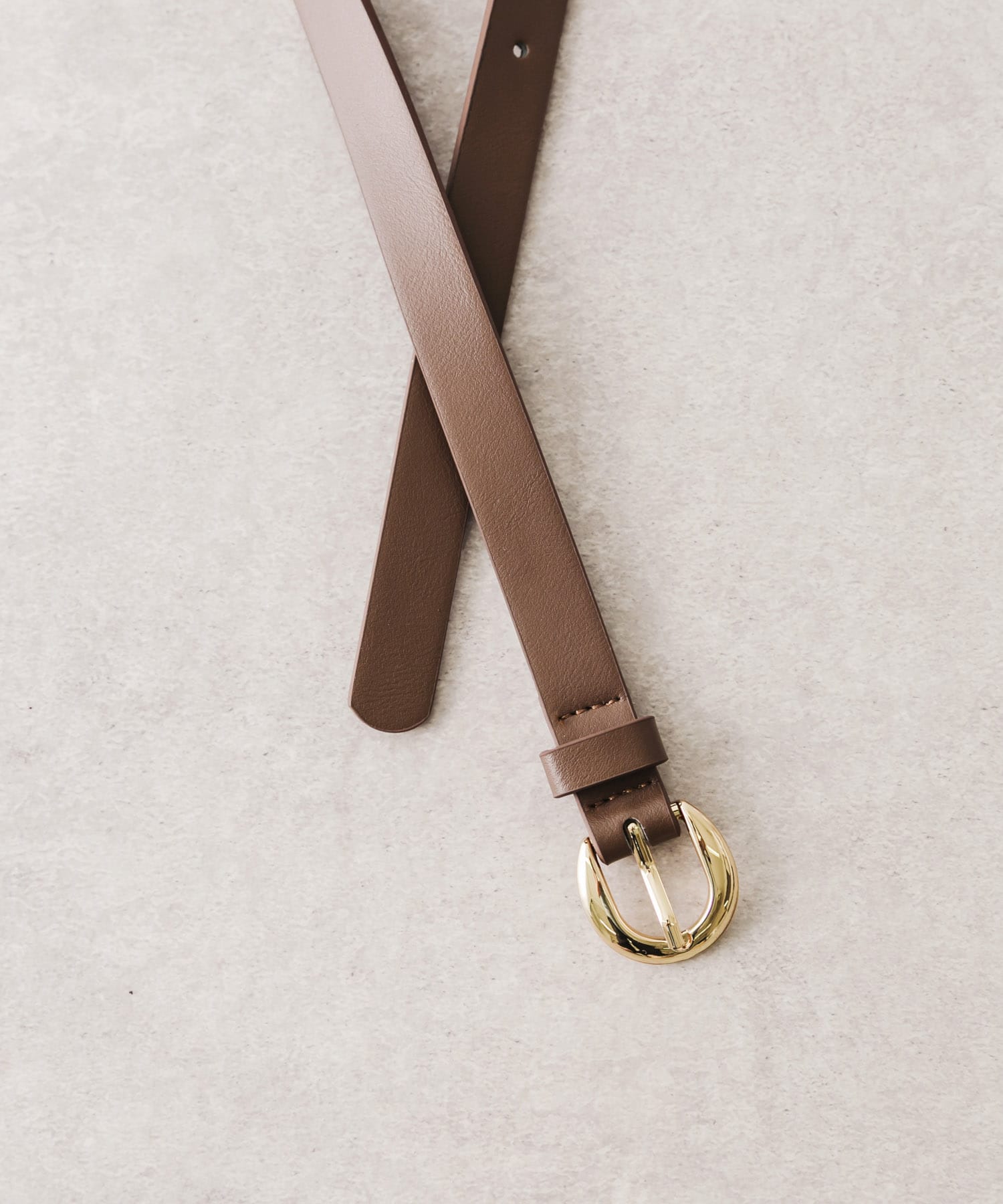 ハーフラウンドバックルベルト