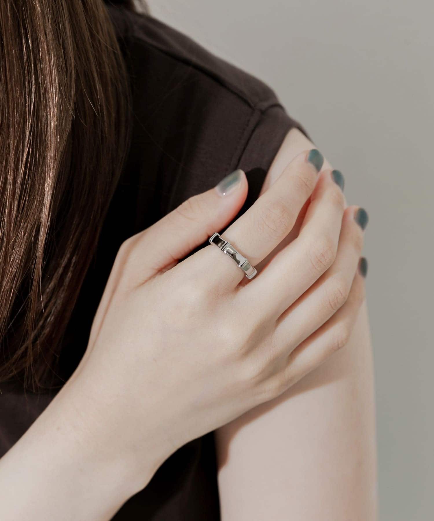 ステンレスバーティカルラインリング